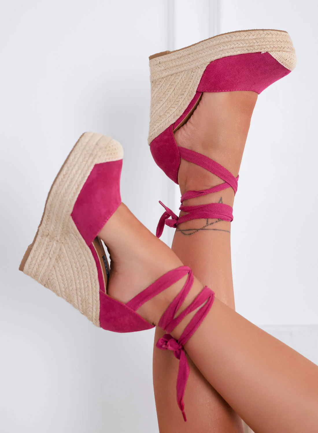 AMBRA - Espadrilles fuxia con zeppa in corda e laccio - Image 3