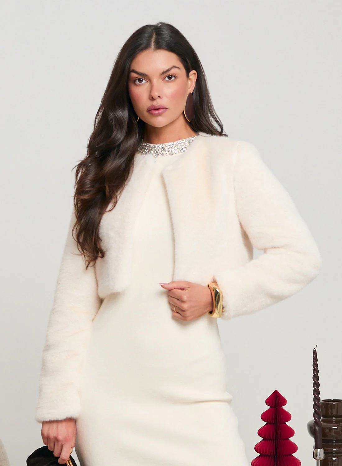 Giacca cropped beige in pelliccia sintetica