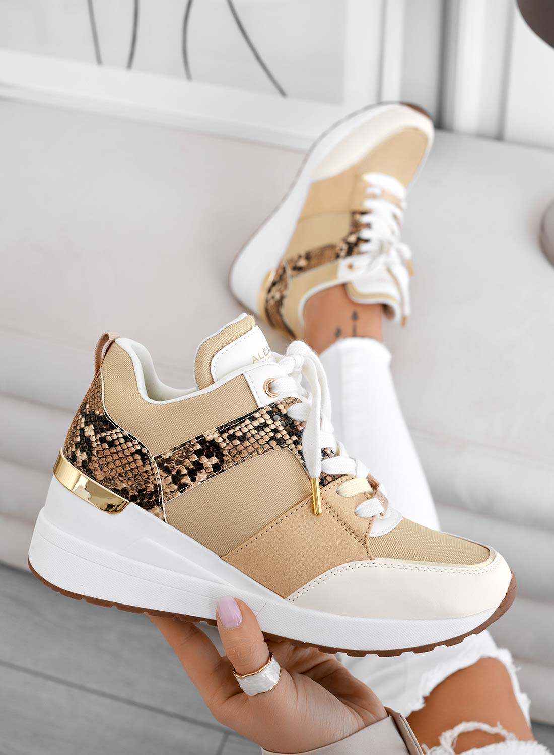 ILIZIA - Sneakers beige Alexoo con zeppa - Image 2