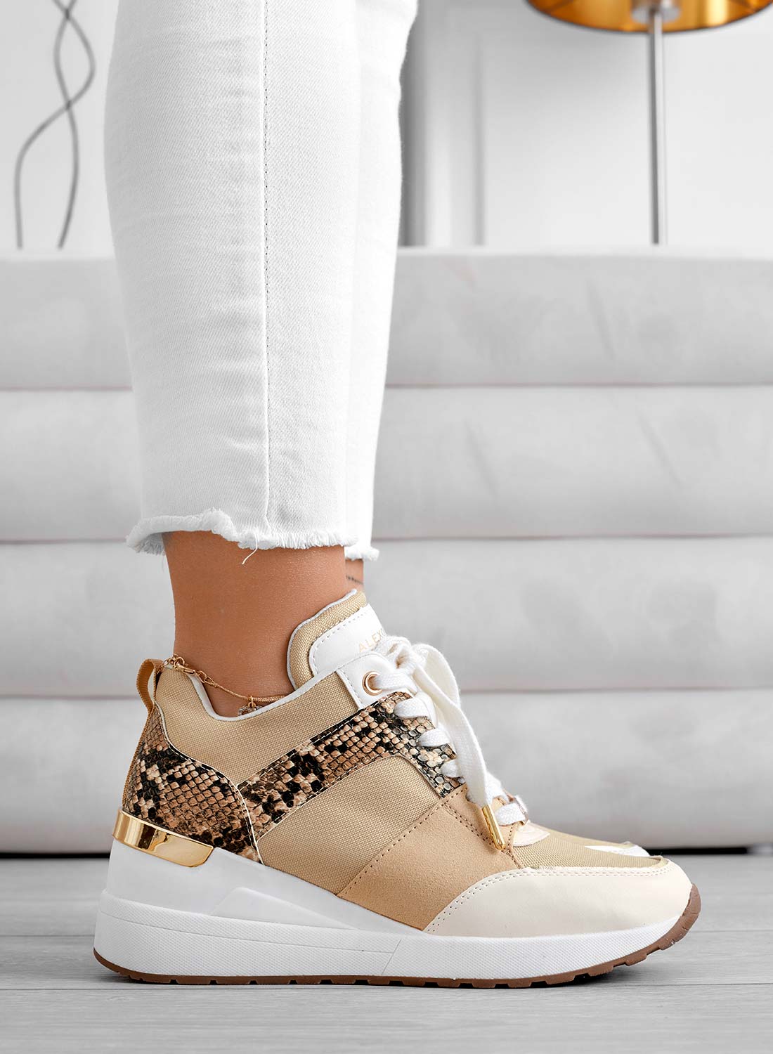 ILIZIA - Sneakers beige Alexoo con zeppa - Image 3