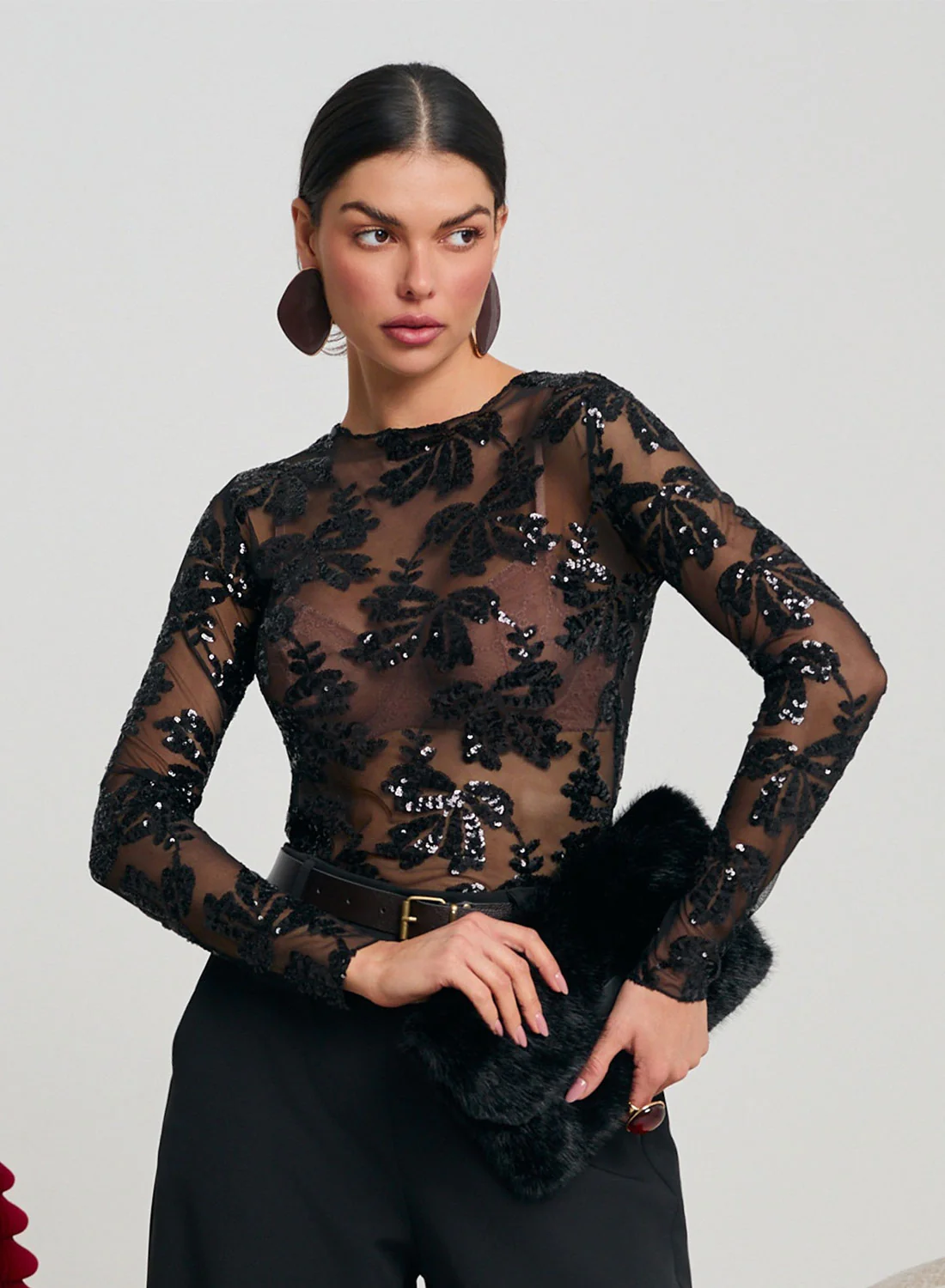 Maglia body nera trasparenti con dettagli in paillettes - Image 2