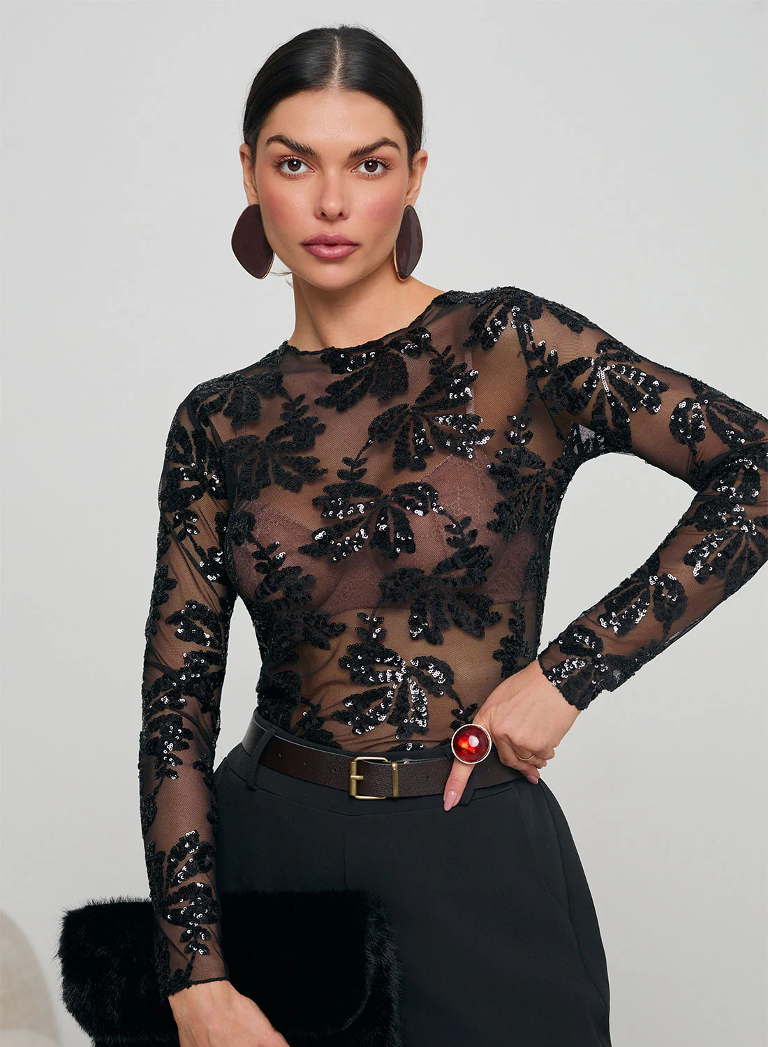 Maglia body nera trasparenti con dettagli in paillettes - Image 3
