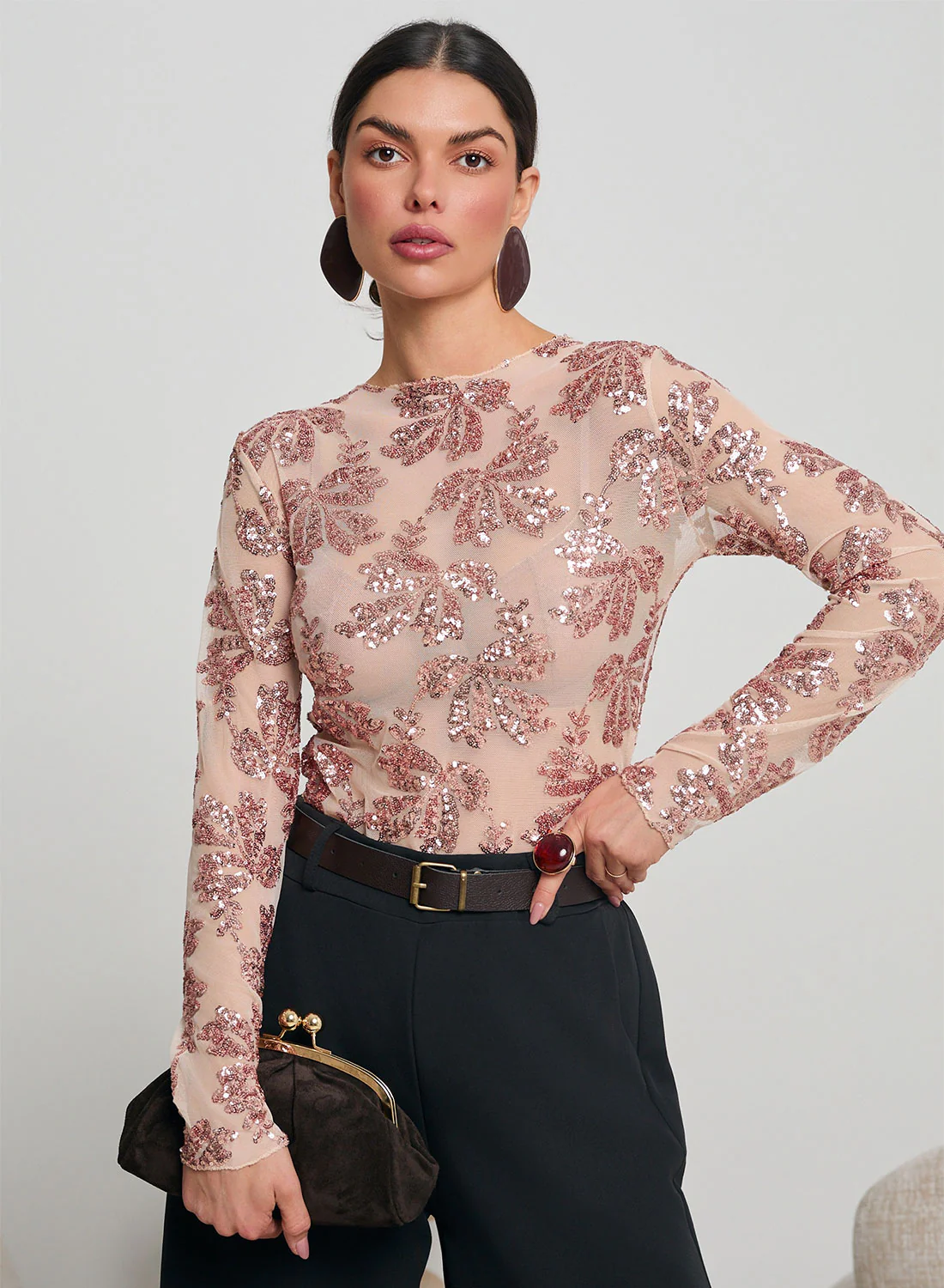 Maglia body nude trasparenti con dettagli in paillettes - Image 2
