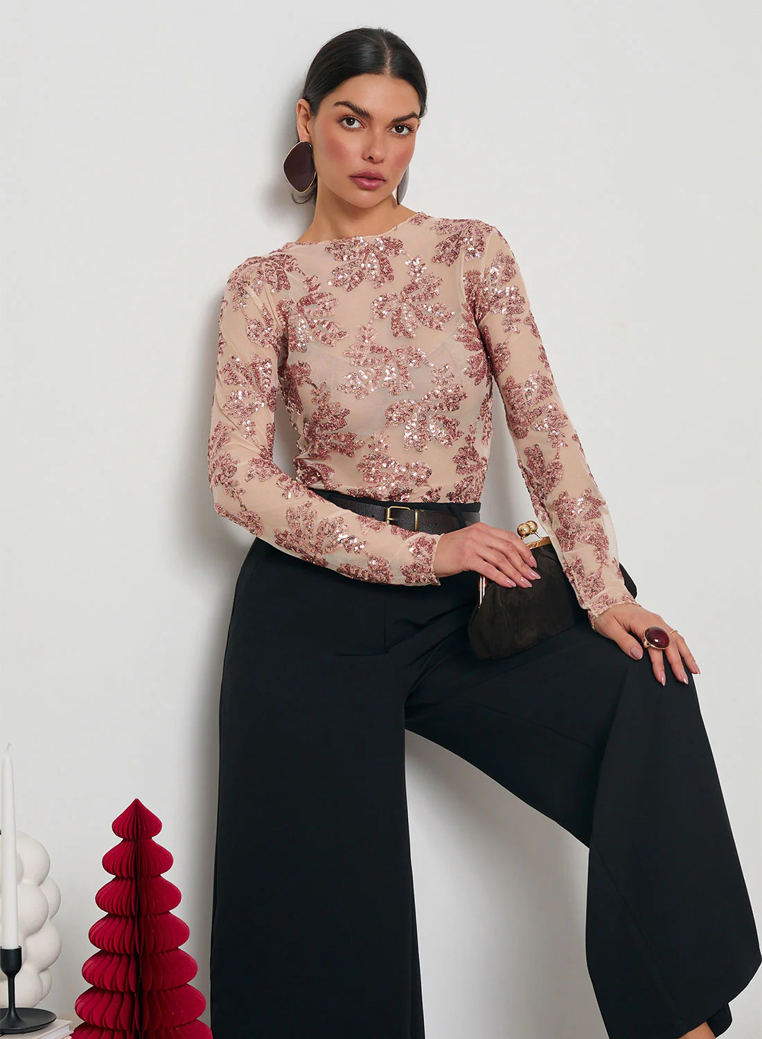 Maglia body nude trasparenti con dettagli in paillettes - Image 5