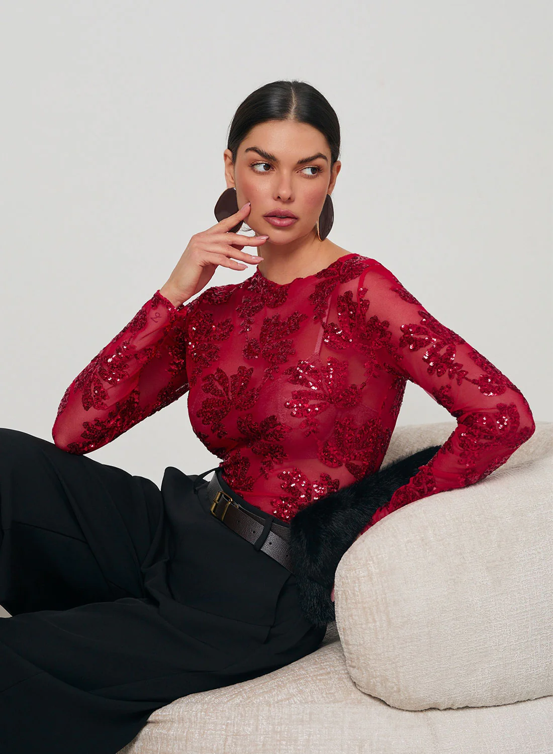 Maglia body rossa trasparenti con dettagli in paillettes - Image 5