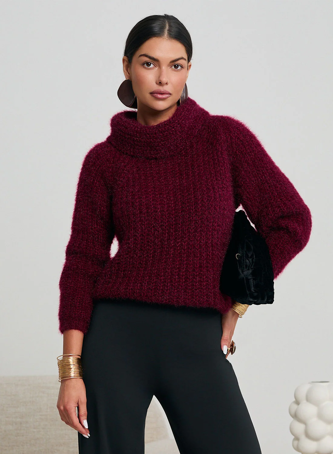 Maglione bordeaux a collo alto morbido e caldo - Image 3