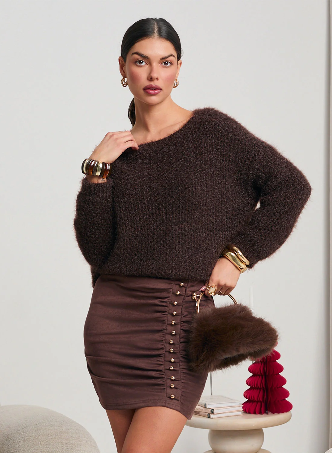 Maglione marrone morbido e caldo