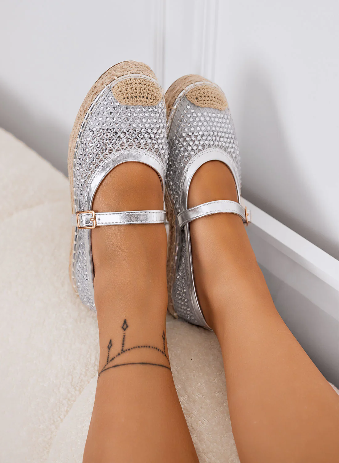 MARIKA - Espadrillas argento con strass e cinturino su suola in corda - Image 4