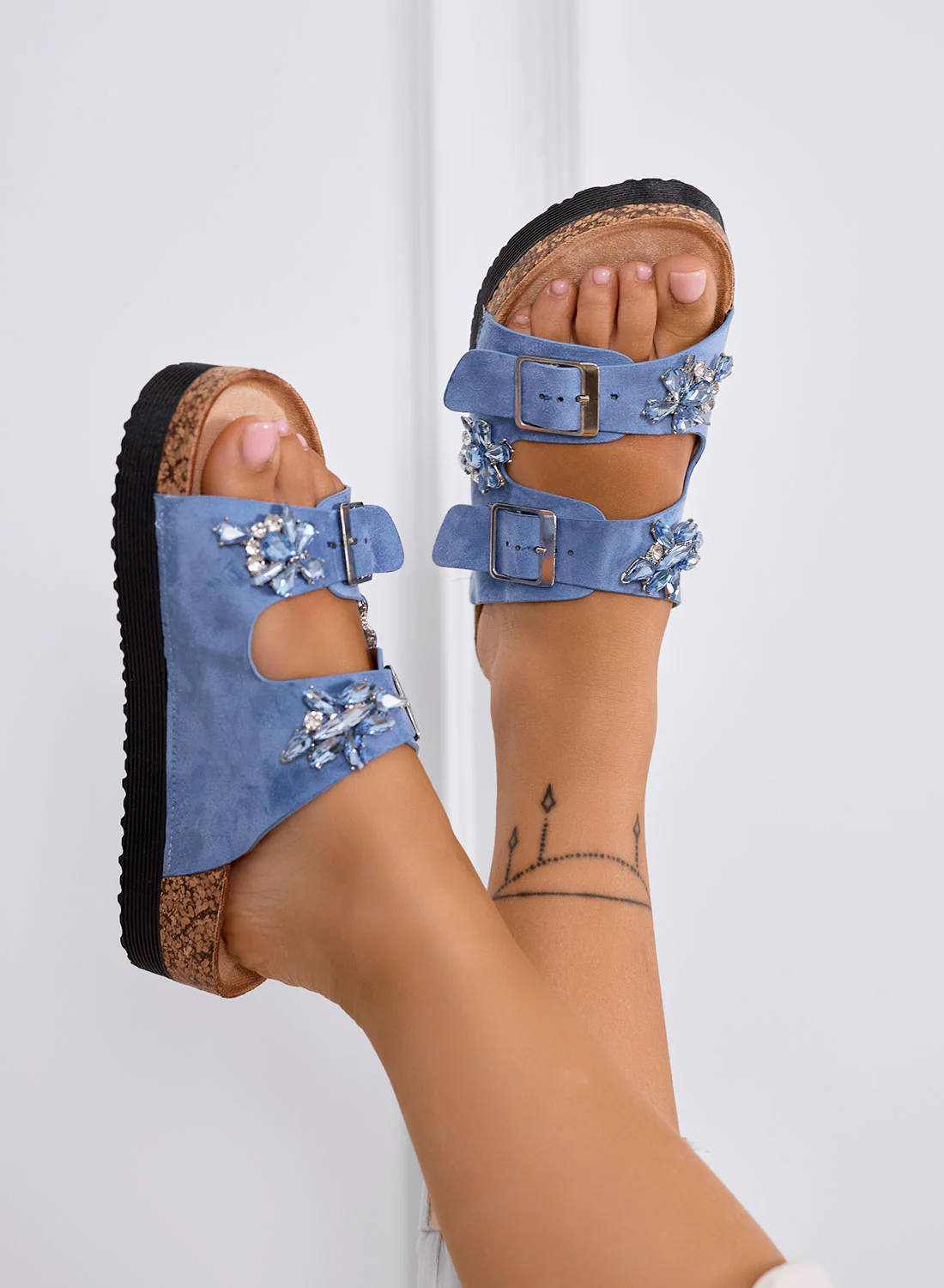 MONNALISA - Sandali Ciabatte platform azzurre con doppia fibbia e strass - Image 3