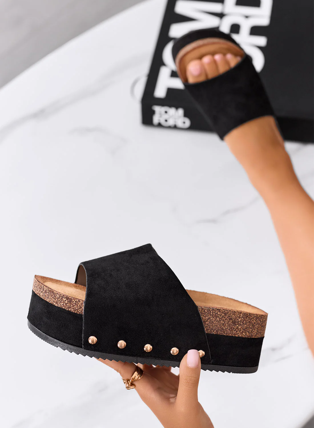 ORIO - Sandali Zeppe neri platform con fascione largo e rivetti laterali - Image 3