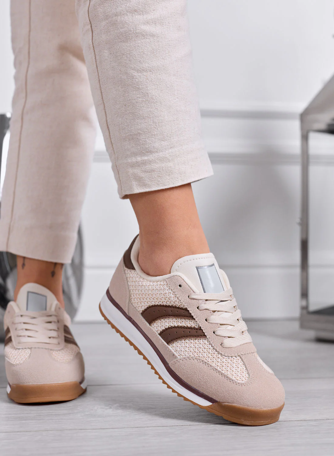 PIERA - Sneakers beige in tessuto con dettagli marroni e suola in gomma - Image 3