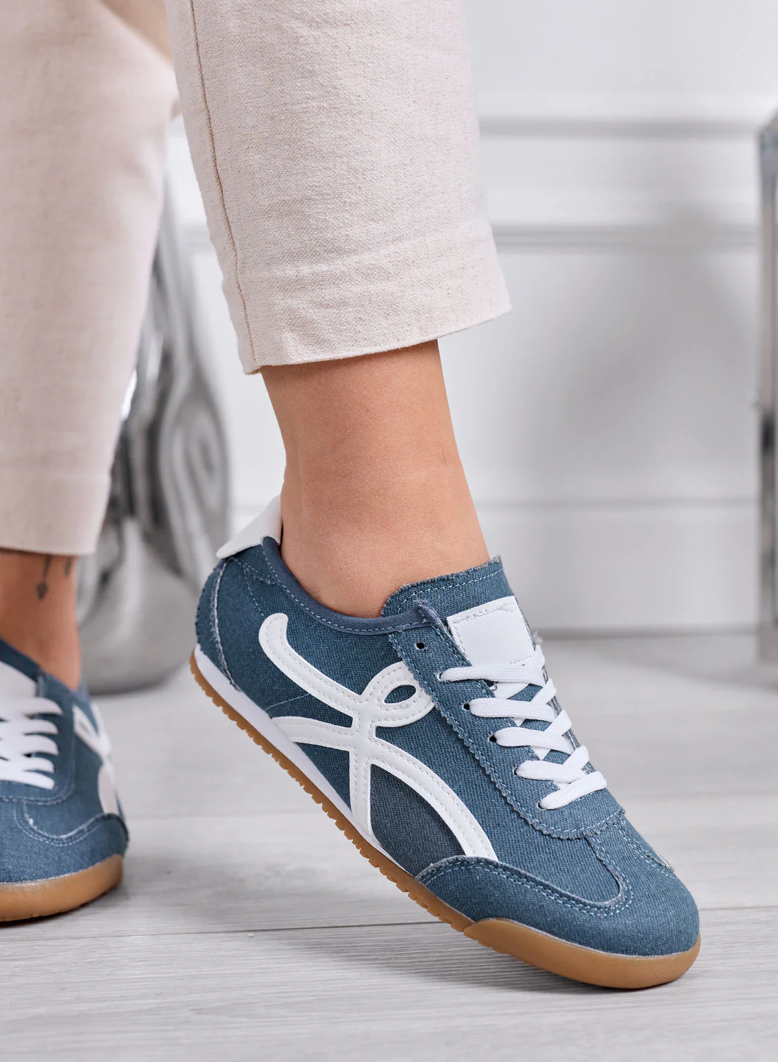RAMONA - Sneakers Blu jeans con Dettagli Bianchi - Image 2